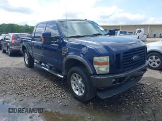 2008 Ford F-250 XL z VIN 1FTSW21R88EB78754, wystawiony jako IAAI lot #42331377 z przebiegiem 291 114 mil mil oraz . Historia ofert i sprzedaży dostępna na DreamBid. Obrazek 1.