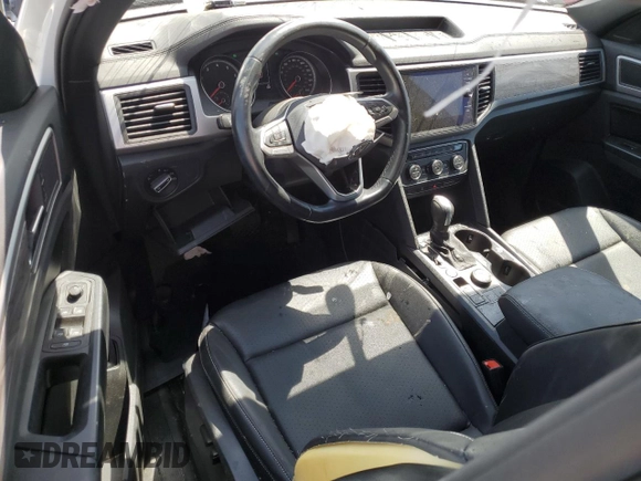 2020 Volkswagen Atlas SE with VIN 1V21E2CA7LC221294, listed as a Copart auction lot 56337085 with 61,654 mi miles and Salvage title. Bid and sale history available at DreamBid. Image 8.