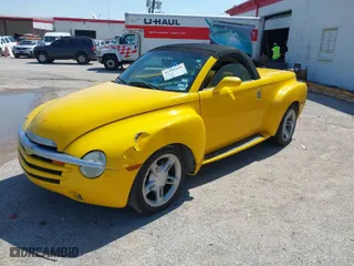 2004 Chevrolet SSR LS with VIN 1GCES14P54B108959, listed as a IAAI auction lot 41945649 with 129,202 mi miles. Bid and sale history available at carsss.com. Image 2.