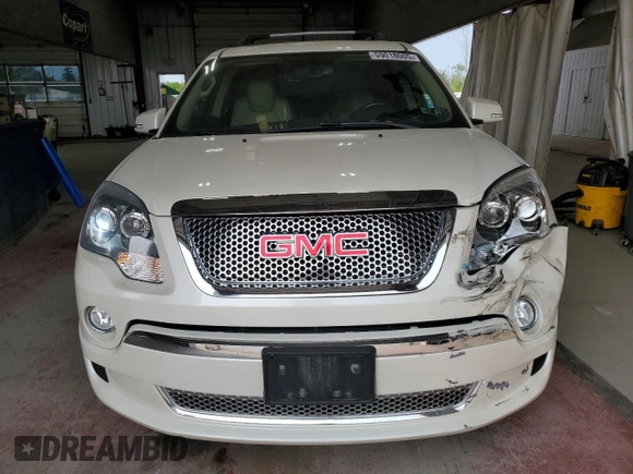 2012 GMC Acadia Denali with VIN 1GKKVTED9CJ203852, listed as a Copart auction lot 59018005 with 110,398 mi miles and Salvage title. Bid and sale history available at DreamBid. Image 5.