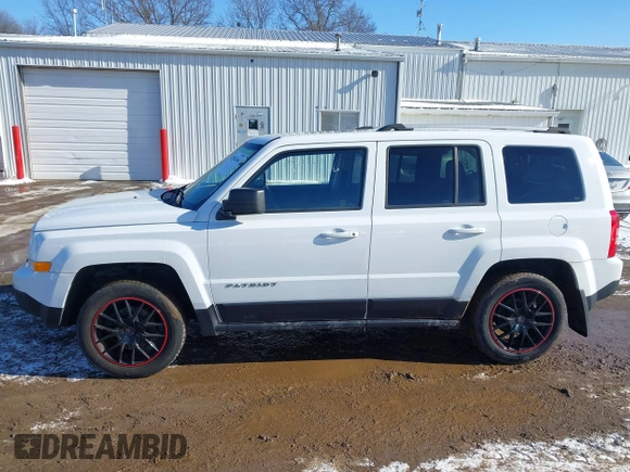 2014 Jeep Patriot Limited with VIN 1C4NJRCB5ED634120, listed as a IAAI auction lot 41394366 with 139,859 mi miles. Bid and sale history available at carsss.com. Image 14.