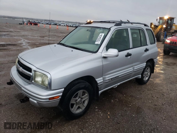 2002 Chevrolet Tracker LT z VIN 2CNBJ634526917089, wystawiony jako Copart lot #79265434 z przebiegiem 131 081 mil mil oraz Czysty tytuł • Clean title. Historia ofert i sprzedaży dostępna na DreamBid. Obrazek 1.