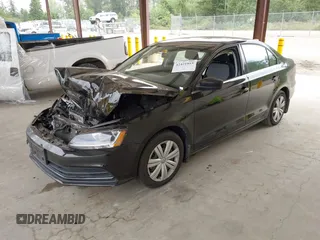 2017 Volkswagen Jetta S с VIN 3VW2B7AJ1HM401145, выставлен на аукционе IAAI как лот 42421819 с пробегом 62 607 миль миль и . История ставок и продаж доступна на DreamBid. Изображение 2.
