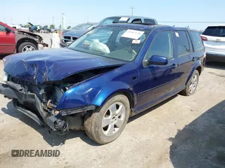 2005 Volkswagen Jetta GLS с VIN WVWSR61J95W043099, выставлен на аукционе IAAI как лот 42367138 с пробегом Не указан миль и . История ставок и продаж доступна на DreamBid. Изображение 2.