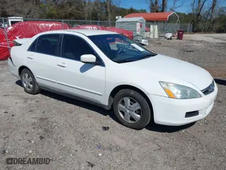 2006 Honda Accord Sdn LX with VIN 3HGCM56496G706012, listed as a IAAI auction lot 41709689 with 330,000 mi miles. Bid and sale history available at carsss.com. Image 1.