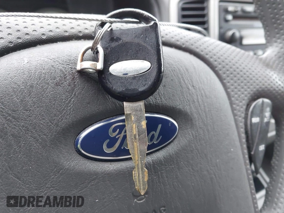 2005 Ford Escape XLT with VIN 1FMCU93125KA41795, listed as a IAAI auction lot 41931869 with 156,421 mi miles and . Bid and sale history available at DreamBid. Image 11.