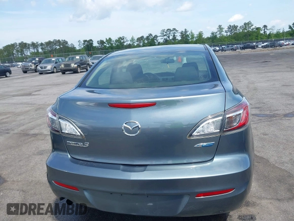 2013 Mazda 3 i Sport with VIN JM1BL1U74D1815282, listed as a IAAI auction lot 42061181 with 97,193 mi miles and . Bid and sale history available at DreamBid. Image 16.
