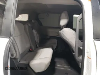 2024 Toyota Sienna LE with VIN 5TDKSKFC8RS111034, listed as a Copart auction lot 73759094 with 0 mi miles and Salvage Title. Bid and sale history available at carsss.com. Image 10.