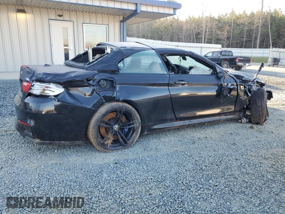 2015 BMW M4 z VIN WBS3U9C59FP967390, wystawiony jako Copart lot #49421935 z przebiegiem Nie podano mil oraz Szkoda całkowita • Salvage title. Historia ofert i sprzedaży dostępna na DreamBid. Obrazek 3.