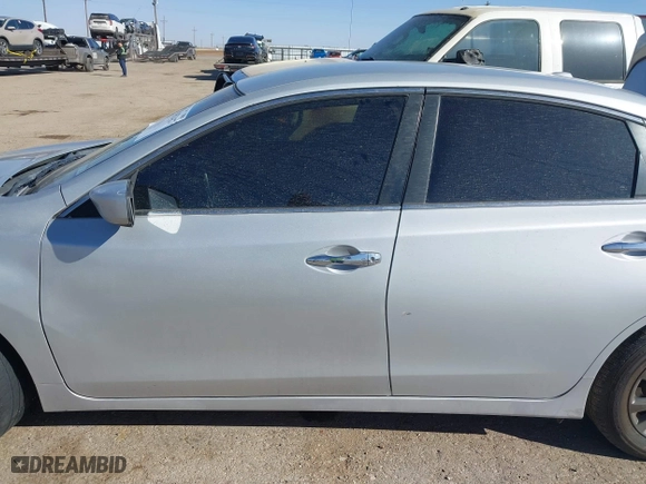 2015 Nissan Altima 2.5 with VIN 1N4AL3AP0FN898528, listed as a IAAI auction lot 41452427 with 159,192 mi miles. Bid and sale history available at carsss.com. Image 14.