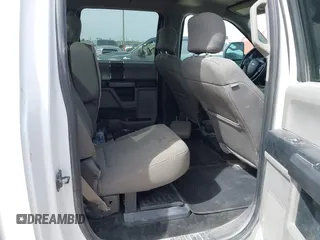 2017 Ford F-250 Lariat z VIN 1FT7W2BT7HEE48637, wystawiony jako IAAI lot #42234510 z przebiegiem 200 831 mil mil oraz . Historia ofert i sprzedaży dostępna na DreamBid. Obrazek 8.