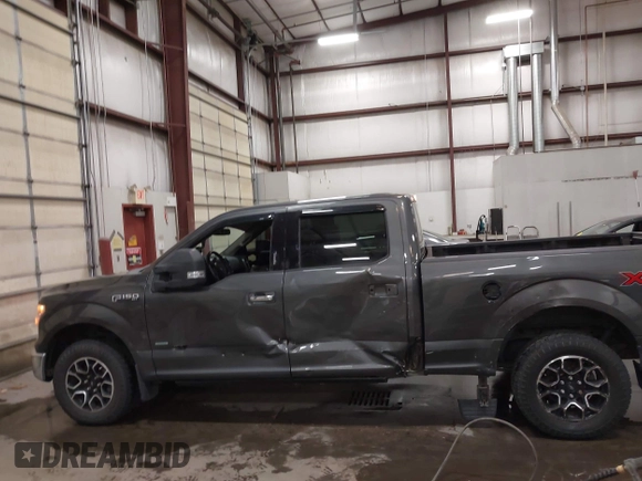 2016 Ford F-150 XLT z VIN 1FTFW1EG8GFA91854, wystawiony jako IAAI lot #42532752 z przebiegiem 82 010 mil mil oraz . Historia ofert i sprzedaży dostępna na DreamBid. Obrazek 14.