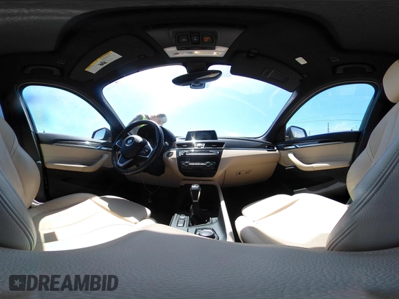 2018 BMW X1 xDrive28i with VIN WBXHT3C39J5F88234, listed as a IAAI auction lot 42044900 with 38,732 mi miles. Bid and sale history available at carsss.com. Image 18.
