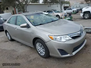 2013 Toyota Camry Hybrid LE with VIN 4T1BD1FK7DU076272, listed as a IAAI auction lot 41886449 with 147,116 mi miles. Bid and sale history available at carsss.com. Image 1.