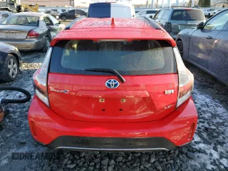 2019 Toyota Prius L z VIN JTDKDTB39K1625239, wystawiony jako Copart lot #84699104 z przebiegiem Nie podano mil oraz Szkoda całkowita • Salvage title. Historia ofert i sprzedaży dostępna na DreamBid. Obrazek 6.