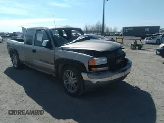 2000 GMC Sierra 1500 SLE z VIN 1GTEC19T0YZ149676, wystawiony jako IAAI lot #36331367 z przebiegiem 204 296 mil mil oraz . Historia ofert i sprzedaży dostępna na DreamBid. Obrazek 1.