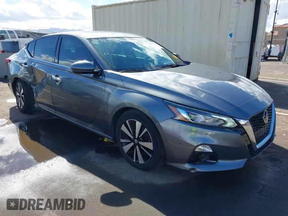 2020 Nissan Altima 2.5 SL with VIN 1N4BL4EV3LC142136, listed as a IAAI auction lot 41591295 with 95,144 mi miles. Bid and sale history available at carsss.com. Image 1.