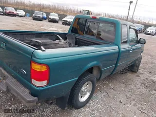 1998 Ford Ranger XL with VIN 1FTYR14U2WTA62101, listed as a IAAI auction lot 41710311 with 193,497 mi miles. Bid and sale history available at carsss.com. Image 4.
