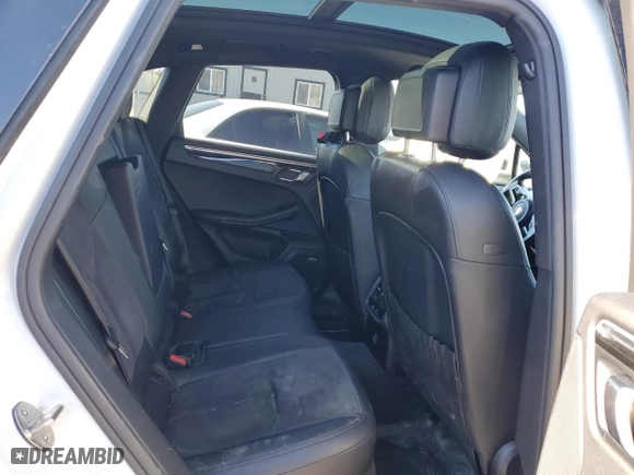 2017 Porsche Macan with VIN WP1AA2A51HLB04061, listed as a Copart auction lot 46257805 with 63489 miles and Salvage Title. Bid and sale history available at carsss.com. Image 10.