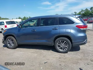 2019 Toyota Highlander SE with VIN 5TDKZRFH1KS290412, listed as a IAAI auction lot 42272229 with 74,212 mi miles and . Bid and sale history available at DreamBid. Image 15.