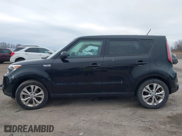 2016 Kia Soul + with VIN KNDJP3A50G7343758, listed as a IAAI auction lot 41908741 with 62,000 mi miles. Bid and sale history available at carsss.com. Image 13.