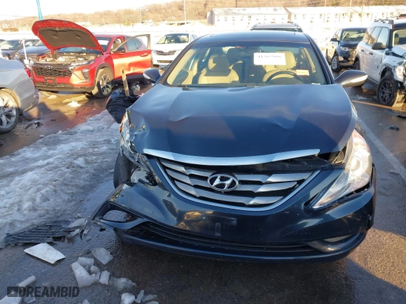2013 Hyundai Sonata SE with VIN 5NPEC4AC4DH543471, listed as a IAAI auction lot 41267966 with 143,471 mi miles. Bid and sale history available at carsss.com. Image 12.