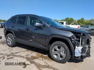 2022 Toyota RAV4 XLE with VIN 2T3P1RFV6NC280031, listed as a Copart auction lot 61268205 with 8,348 mi miles and Salvage title. Bid and sale history available at DreamBid. Image 4.