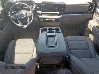 2023 GMC Sierra 1500 Elevation z VIN 3GTUUCE85PG141089, wystawiony jako Copart lot #56396495 z przebiegiem 81 703 mil mil oraz Szkoda całkowita • Salvage title. Historia ofert i sprzedaży dostępna na DreamBid. Obrazek 8.