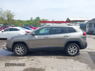 2016 Jeep Cherokee Latitude with VIN 1C4PJMCS6GW242153, listed as a IAAI auction lot 42107782 with 90,562 mi miles and . Bid and sale history available at carsss.com. Image 15.