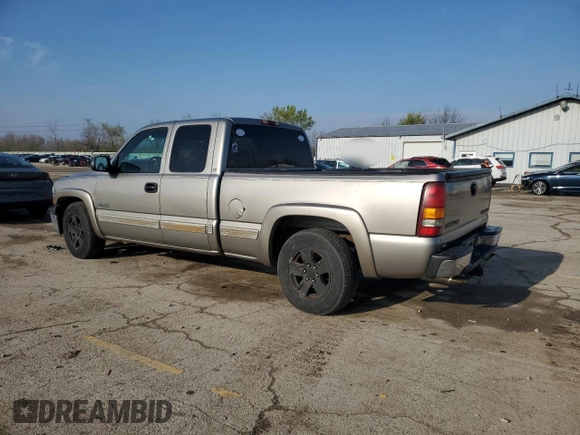 2001 Chevrolet Silverado 1500 LS with VIN 2GCEC19T211106262, listed as a Copart auction lot 51931045 with 206,099 mi miles and Salvage Title. Bid and sale history available at DreamBid. Image 2.