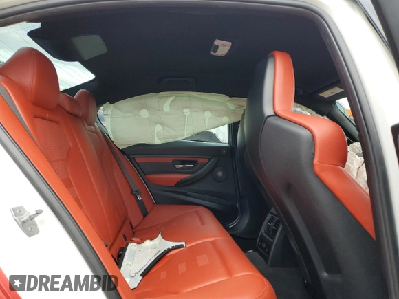 2016 BMW M3 z VIN WBS8M9C55G5G41723, wystawiony jako Copart lot #47812325 z przebiegiem 62 290 mil mil oraz Szkoda całkowita • Salvage title. Historia ofert i sprzedaży dostępna na DreamBid. Obrazek 10.