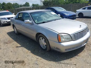2005 Cadillac DeVille z VIN 1G6KD54Y15U158635, wystawiony jako IAAI lot #42469707 z przebiegiem 136 336 mil mil oraz . Historia ofert i sprzedaży dostępna na DreamBid. Obrazek 1.