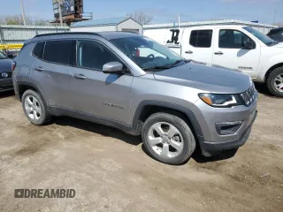 2018 Jeep Compass Latitude z VIN 3C4NJDBB1JT336317, wystawiony jako Copart lot #50824635 z przebiegiem 100 173 mil mil oraz Szkody całkowita. Historia ofert i sprzedaży dostępna na DreamBid. Obrazek 4.