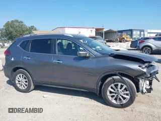 2018 Nissan Rogue SV with VIN KNMAT2MV0JP615928, listed as a IAAI auction lot 42103676 with 38,999 mi miles. Bid and sale history available at carsss.com. Image 13.