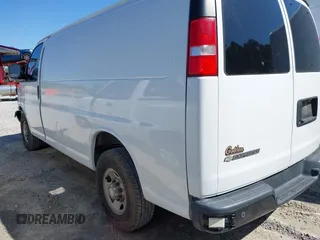 2020 Chevrolet Express Cargo Van with VIN 1GCWGAFG4L1252896, listed as a IAAI auction lot 41996164 with 117,417 mi miles. Bid and sale history available at carsss.com. Image 3.