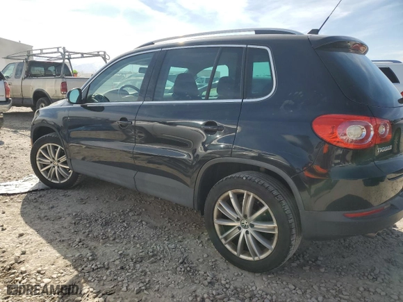 2009 Volkswagen Tiguan S with VIN WVGAV75N19W538828, listed as a Copart auction lot 50981785 with 146,827 mi miles and Salvage Title. Bid and sale history available at carsss.com. Image 2.