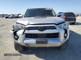 2020 Toyota 4Runner SR5 with VIN JTEBU5JR6L5796327, listed as a Copart auction lot 58656965 with 64,678 mi miles and Salvage title. Bid and sale history available at DreamBid. Image 5.