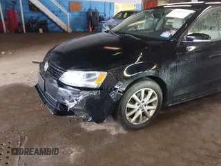 2011 Volkswagen Jetta SE with VIN 3VWDZ7AJ2BM052198, listed as a IAAI auction lot 41863300 with 88,178 mi miles and . Bid and sale history available at DreamBid. Image 6.