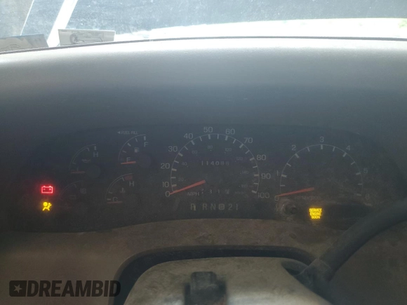 1999 Ford F-250 XL z VIN 1FTNF20L9XEE52553, wystawiony jako Copart lot #56112035 z przebiegiem 114 086 mil mil oraz Czysty tytuł • Clean title. Historia ofert i sprzedaży dostępna na DreamBid. Obrazek 9.