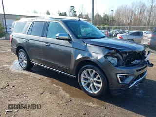 2019 Ford Expedition Platinum with VIN 1FMJU1MT5KEA08504, listed as a IAAI auction lot 41730150 with 67,509 mi miles. Bid and sale history available at carsss.com. Image 1.