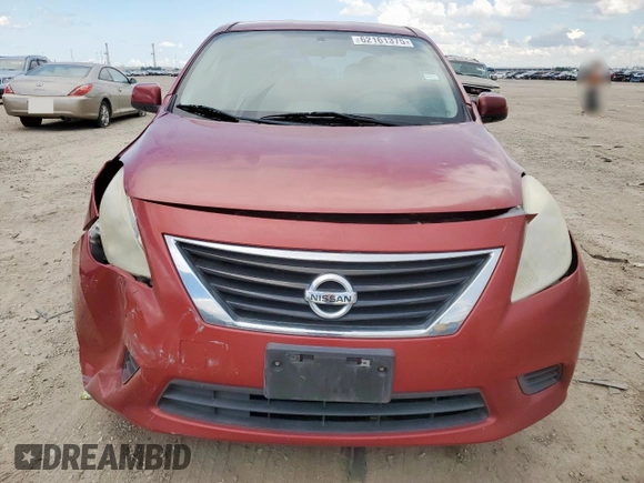 2013 Nissan Versa SV with VIN 3N1CN7AP4DL821696, listed as a Copart auction lot 62161375 with 165,579 mi miles and Salvage title. Bid and sale history available at DreamBid. Image 5.