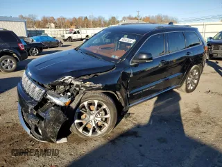 2020 Jeep Grand Cherokee Summit with VIN 1C4RJFJT3LC100970, listed as a Copart auction lot 80557504 with 111,508 mi miles and Salvage title. Bid and sale history available at DreamBid. Image 1.