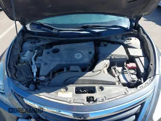 2015 Nissan Altima SV with VIN 1N4AL3AP5FC576818, listed as a IAAI auction lot 42129973 with 128,969 mi miles and . Bid and sale history available at carsss.com. Image 10.