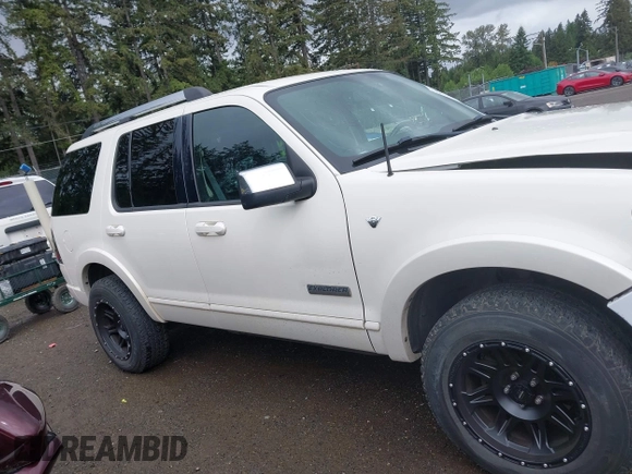2007 Ford Explorer Limited z VIN 1FMEU75807UA80903, wystawiony jako IAAI lot #42304263 z przebiegiem 163 070 mil mil oraz . Historia ofert i sprzedaży dostępna na DreamBid. Obrazek 13.