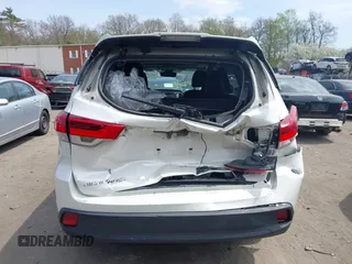 2019 Toyota Highlander SE z VIN 5TDJZRFH5KS594502, wystawiony jako IAAI lot #42118942 z przebiegiem 48 351 mil mil oraz . Historia ofert i sprzedaży dostępna na DreamBid. Obrazek 15.