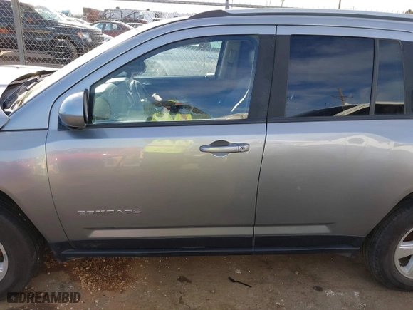 2016 Jeep Compass High Altitude Edition with VIN 1C4NJCEA1GD773763, listed as a IAAI auction lot 41601105 with 113,813 mi miles. Bid and sale history available at carsss.com. Image 14.