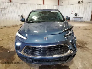 2024 Buick Encore GX Preferred z VIN KL4AMBSL8RB165849, wystawiony jako Copart lot #51898295 z przebiegiem 8 750 mil mil oraz Nie do naprawy • Non repairable. Historia ofert i sprzedaży dostępna na DreamBid. Obrazek 5.
