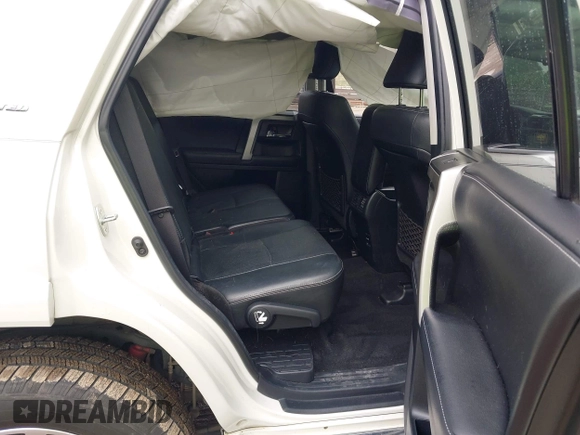 2018 Toyota 4Runner SR5 with VIN JTEBU5JR6J5556143, listed as a IAAI auction lot 42012478 with 87,394 mi miles and . Bid and sale history available at carsss.com. Image 8.