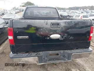 2006 Ford F-150 XL with VIN 1FTPX12V86NB81286, listed as a IAAI auction lot 41401439 with 282,561 mi miles. Bid and sale history available at carsss.com. Image 6.