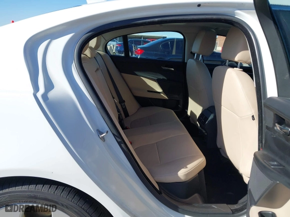 2018 Jaguar XE 25t with VIN SAJAR4FXXJCP31218, listed as a IAAI auction lot 41406848 with 117,538 mi miles. Bid and sale history available at carsss.com. Image 8.